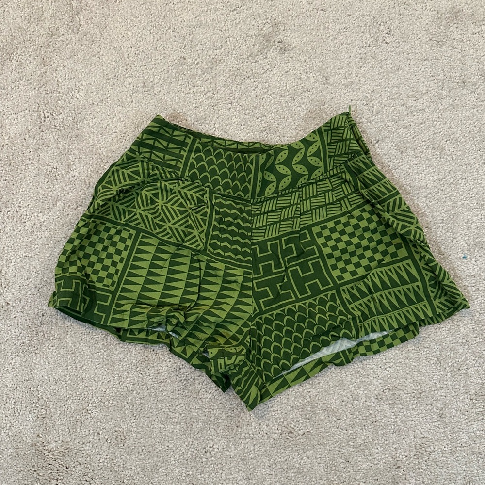 Hawaii’s Finest shorts w/zipper side